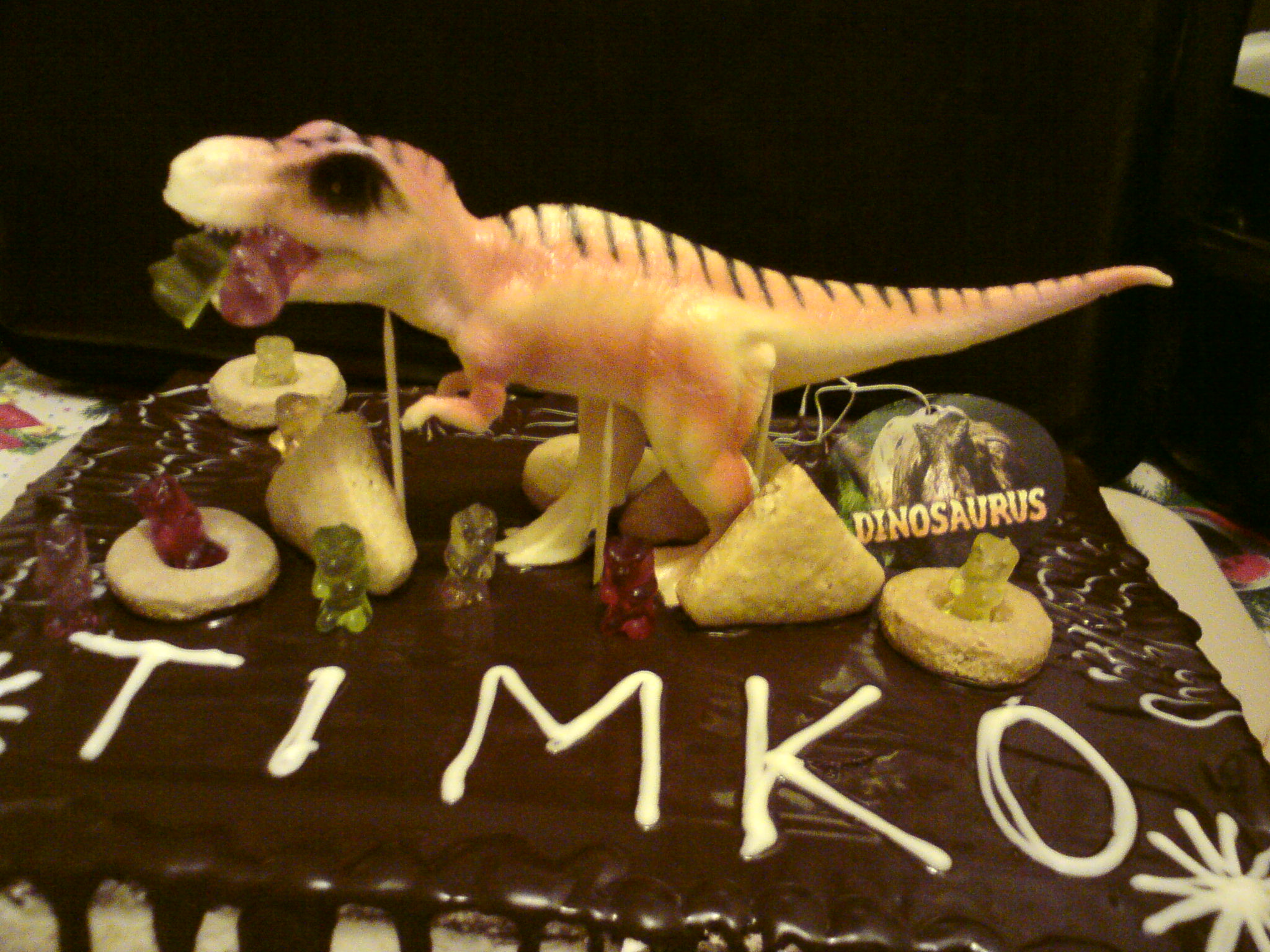 deti DINO 